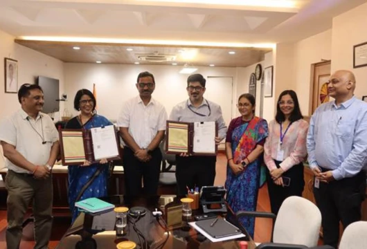 MoRD and CESL Sign Green Mobility MoU to Empower Rural Women